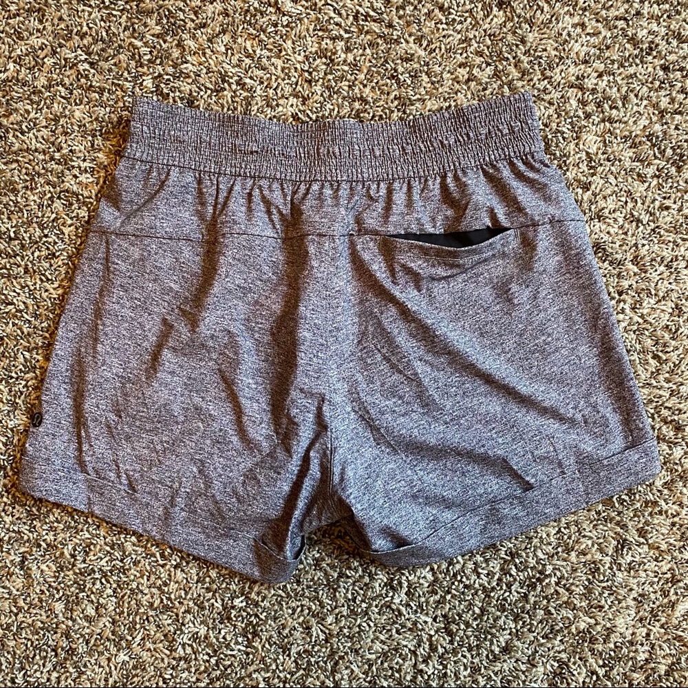 Lululemon Spring Breakaway Shorts 6